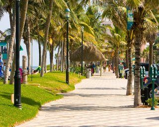 Avalon Resort Deerfield Beach Exterior photo